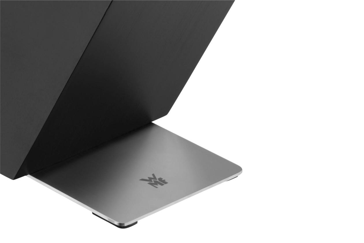 Набор ножей с подставкой и разделочной доской WMF