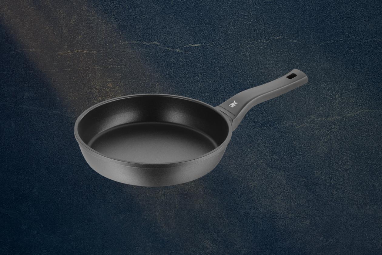 Сковорода WMF PermaDur Premium 28 см