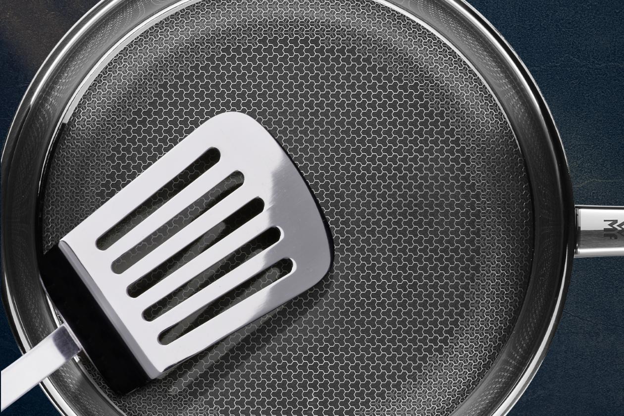 Сковорода WMF Profi Resist 24 см 1756246411