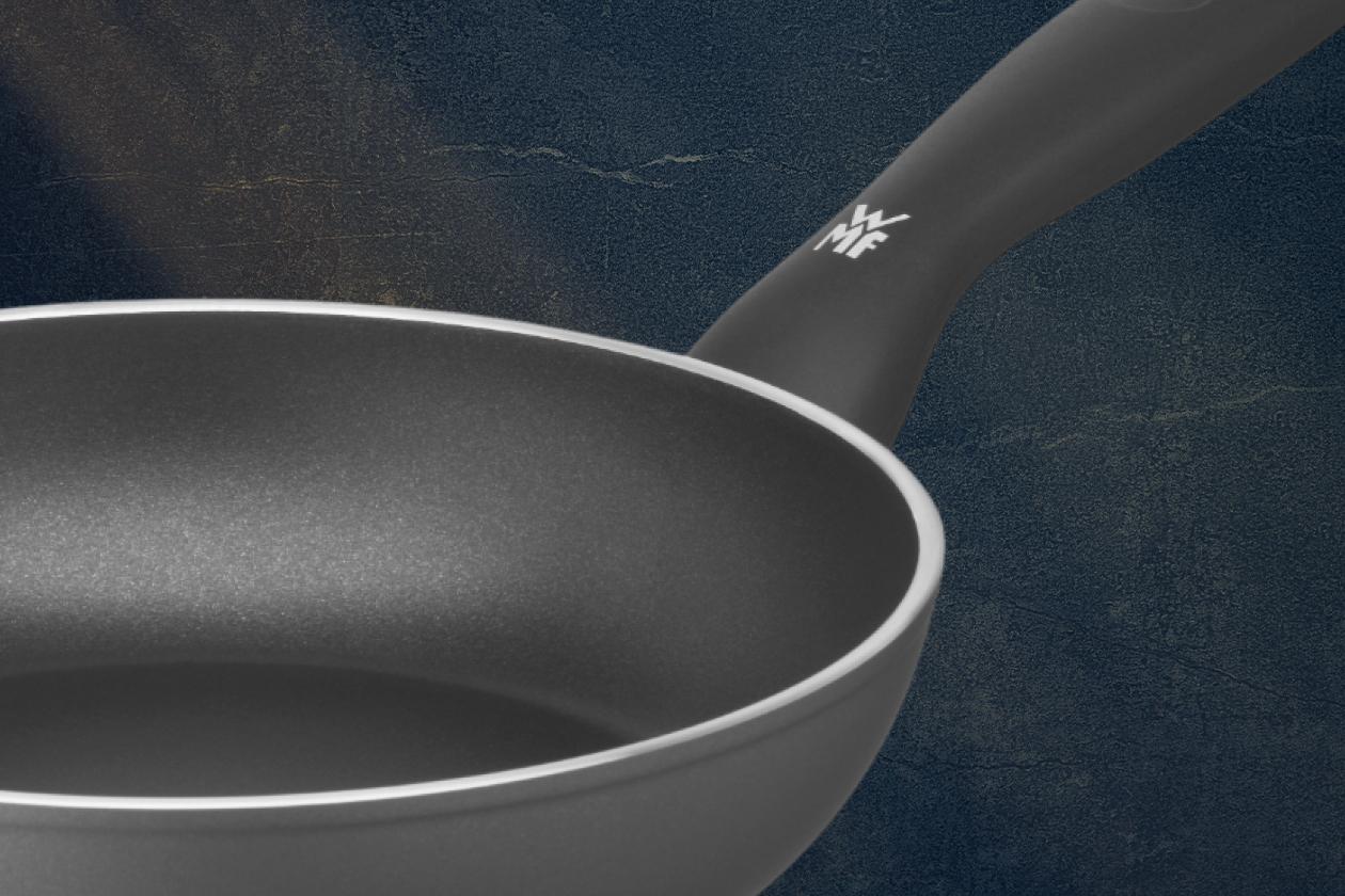 Сковорода WMF Permadur Inspire 28см