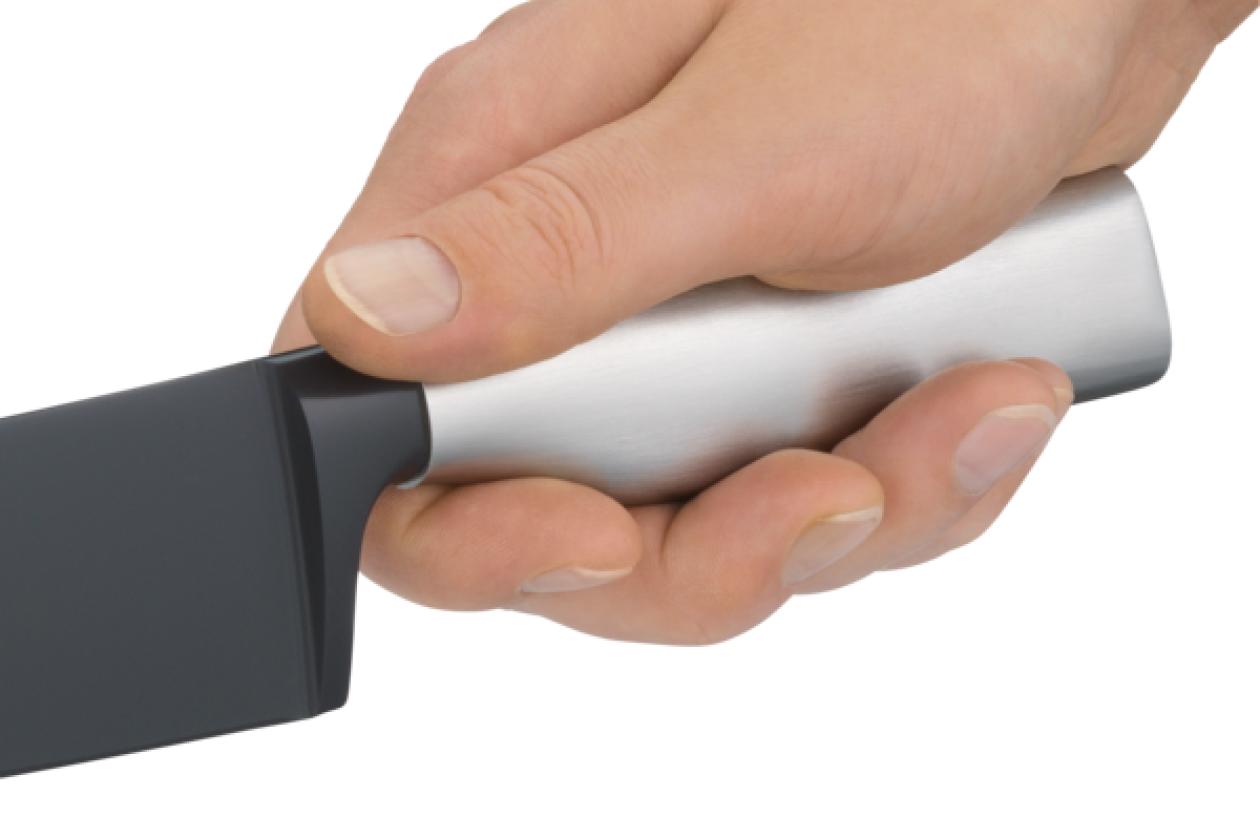 Универсальный нож WMF Ultimate Black 12 см